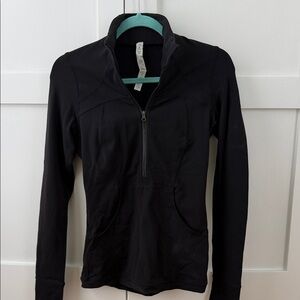 Lululemon Athletica Define 1/2 Black Pullover with Vented Upper Back